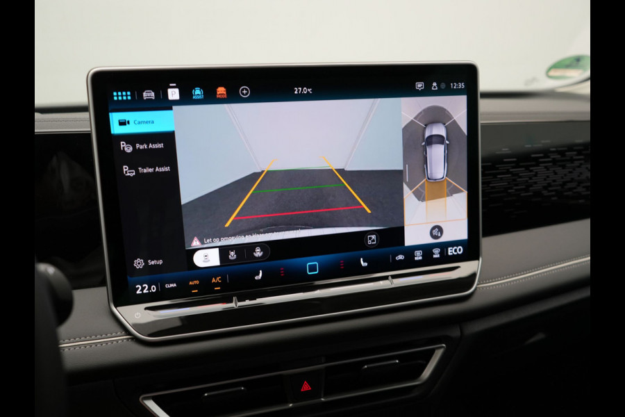Volkswagen Tiguan 1.5 eHybrid Elegance Plug In Hybrid 204pk Nieuw Model PHEV | Trekhaak af Fabriek | Head Up | Adaptive Cruise | 360 Camera | Alcantara Sportstoelen Massage | IQ light | Keyless | Parkassist | Sfeerverlichting |