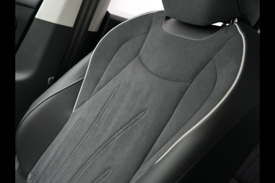 Volkswagen Tiguan 1.5 eHybrid Elegance Plug In Hybrid 204pk Nieuw Model PHEV | Trekhaak af Fabriek | Head Up | Adaptive Cruise | 360 Camera | Alcantara Sportstoelen Massage | IQ light | Keyless | Parkassist | Sfeerverlichting |