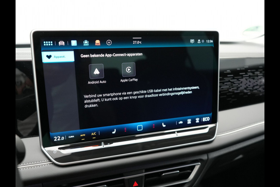 Volkswagen Tiguan 1.5 eHybrid Elegance Plug In Hybrid 204pk Nieuw Model PHEV | Trekhaak af Fabriek | Head Up | Adaptive Cruise | 360 Camera | Alcantara Sportstoelen Massage | IQ light | Keyless | Parkassist | Sfeerverlichting |