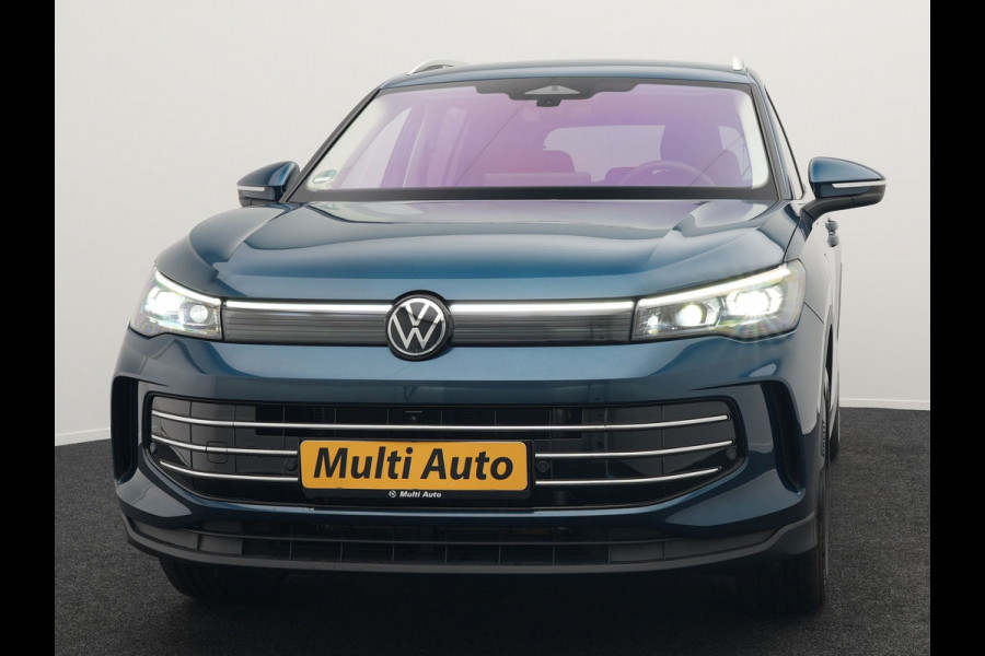 Volkswagen Tiguan 1.5 eHybrid Elegance Plug In Hybrid 204pk Nieuw Model PHEV | Trekhaak af Fabriek | Head Up | Adaptive Cruise | 360 Camera | Alcantara Sportstoelen Massage | IQ light | Keyless | Parkassist | Sfeerverlichting |