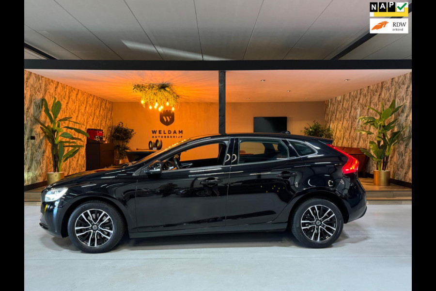 Volvo V40 2.0 T2 Momentum Garantie Camera StoelVW Cruise Clima Navi Bluetooth Led Rijklaar