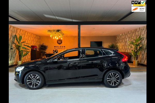 Volvo V40 2.0 T2 Momentum Garantie Camera StoelVW Cruise Clima Navi Bluetooth Led Rijklaar