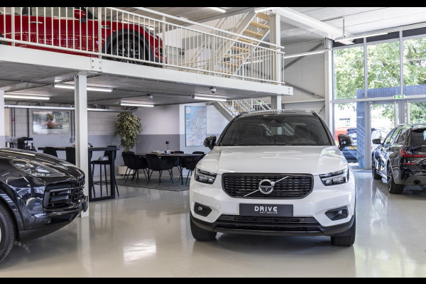 Volvo XC40 2.0 T4 190 PK AUT. Pano|El.Trekhaak|AutoPilot