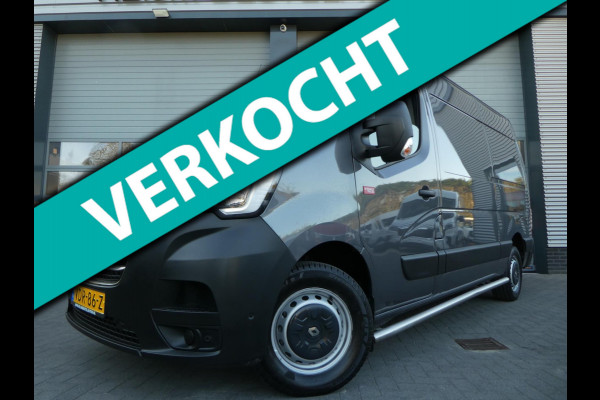 Renault Master T35 2.3 dCi 135 L2H2 airco , navigatie , camera