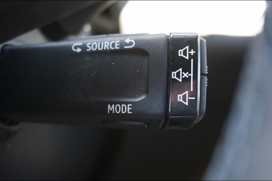 Renault Captur 90PK Intens 9,3'MULTIMEDIA | NAVI | CAMERA | PARKSENS V+A | LUXE