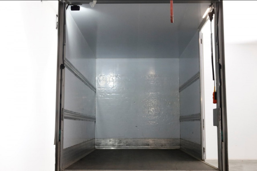 Volkswagen Crafter 35 2.0 TDI Bakwagen met laadklep en zijdeur 1.117kg laadvermogen 03-2021