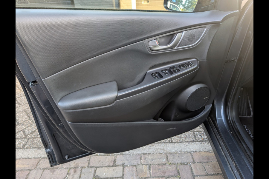 Hyundai Kona EV Premium 64 kWh