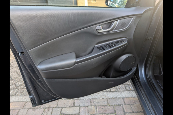 Hyundai Kona EV Premium 64 kWh