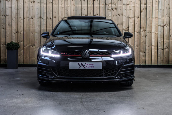 Volkswagen Golf 2.0 TSI GTI TCR *Akra*Pano*Dynaudio*Camera*Leder*DCC*