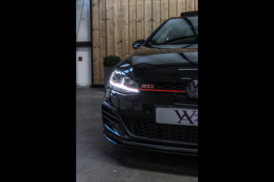 Volkswagen Golf 2.0 TSI GTI TCR *Akra*Pano*Dynaudio*Camera*Leder*DCC*