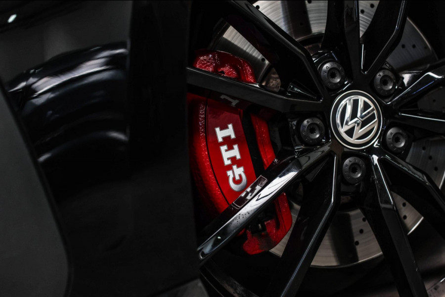 Volkswagen Golf 2.0 TSI GTI TCR *Akra*Pano*Dynaudio*Camera*Leder*DCC*