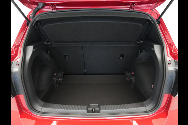 Volkswagen T-Cross 1.5 TSI 150pk DSG R-Line Business Navi via App Camera Stoelverwarming Acc