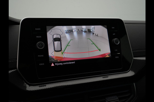 Volkswagen T-Cross 1.5 TSI 150pk DSG R-Line Business Navi via App Camera Stoelverwarming Acc