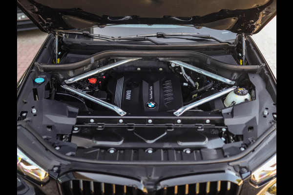 BMW X5 xDrive30d High Executive | M-Sport | Stoelverw/ventilatie | Trekhaak | Pano | H/K | Drive Assist | HUD