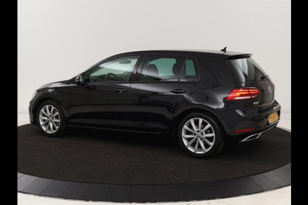Volkswagen Golf 1.5 TSI Highline | Stoelverwarming | Virtual Cockpit | Carplay | Massage | Camera | Adaptive cruise | Park Assist | Climate control