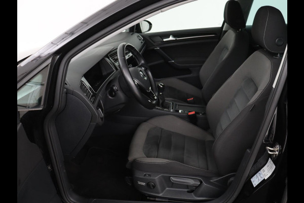 Volkswagen Golf 1.5 TSI Highline | Stoelverwarming | Virtual Cockpit | Carplay | Massage | Camera | Adaptive cruise | Park Assist | Climate control