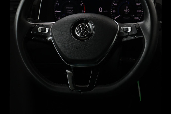 Volkswagen Golf 1.5 TSI Highline | Stoelverwarming | Virtual Cockpit | Carplay | Massage | Camera | Adaptive cruise | Park Assist | Climate control