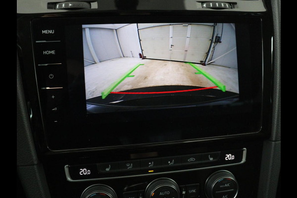 Volkswagen Golf 1.5 TSI Highline | Stoelverwarming | Virtual Cockpit | Carplay | Massage | Camera | Adaptive cruise | Park Assist | Climate control