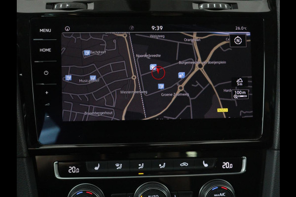 Volkswagen Golf 1.5 TSI Highline | Stoelverwarming | Virtual Cockpit | Carplay | Massage | Camera | Adaptive cruise | Park Assist | Climate control