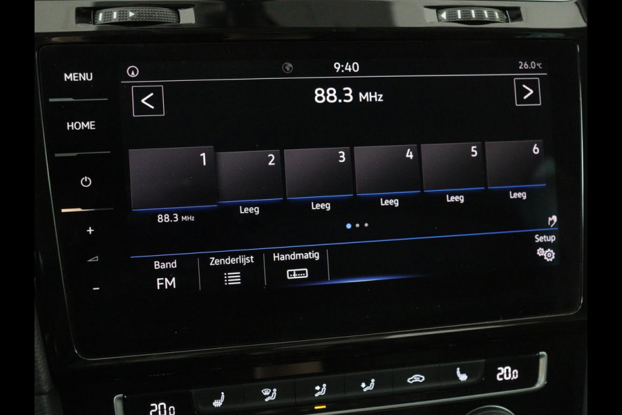 Volkswagen Golf 1.5 TSI Highline | Stoelverwarming | Virtual Cockpit | Carplay | Massage | Camera | Adaptive cruise | Park Assist | Climate control