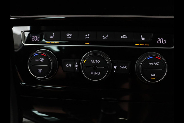 Volkswagen Golf 1.5 TSI Highline | Stoelverwarming | Virtual Cockpit | Carplay | Massage | Camera | Adaptive cruise | Park Assist | Climate control