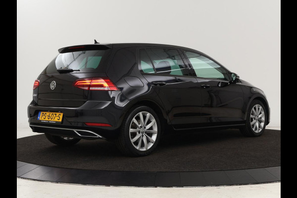 Volkswagen Golf 1.5 TSI Highline | Stoelverwarming | Virtual Cockpit | Carplay | Massage | Camera | Adaptive cruise | Park Assist | Climate control