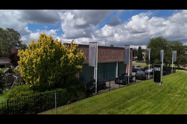 Land Rover Range Rover Sport 2.0 P400e HSE Dynamic 404 PK Luchtvering Pano Meridian Camera 20''