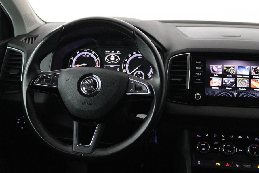 Škoda Karoq 1.5 TSI ACT Ambition Business (TREKHAAK, STOELVERWARMING, CRUISE CONTROL, PARKEERSENSOREN, NL-AUTO)