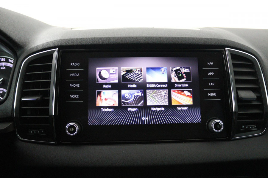 Škoda Karoq 1.5 TSI ACT Ambition Business (TREKHAAK, STOELVERWARMING, CRUISE CONTROL, PARKEERSENSOREN, NL-AUTO)