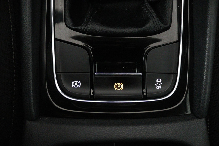 Škoda Karoq 1.5 TSI ACT Ambition Business (TREKHAAK, STOELVERWARMING, CRUISE CONTROL, PARKEERSENSOREN, NL-AUTO)