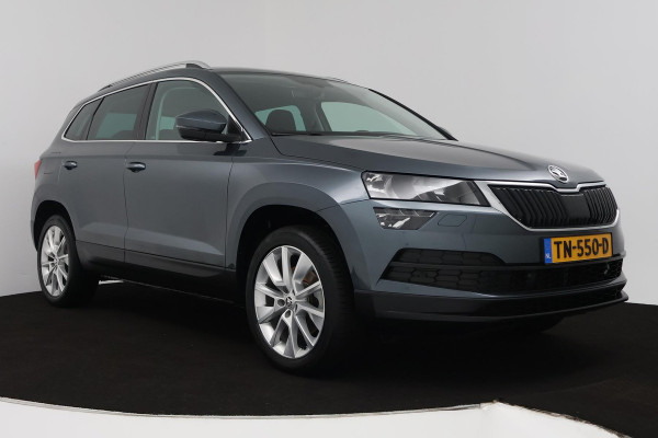 Škoda Karoq 1.5 TSI ACT Ambition Business (TREKHAAK, STOELVERWARMING, CRUISE CONTROL, PARKEERSENSOREN, NL-AUTO)
