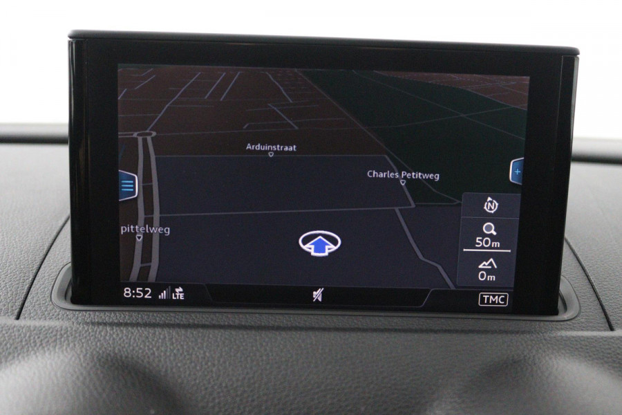 Audi A3 Sportback 30 TFSI Advance (PARKEERSENSOREN, DIGITAAL DASHBOARD, CRUISE CONTROL, NAVIGATIE)