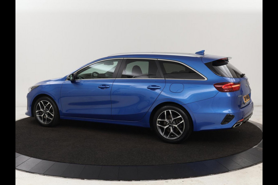 Kia Ceed 1.4 T-GDi GT-Line | Panoramadak | Stoel & stuurverwarming | Camera | Leder/Alcantara | Carplay | Full LED | Navigatie | Keyless