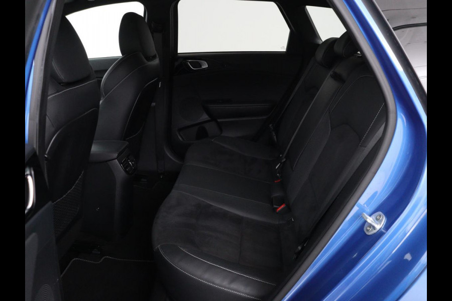 Kia Ceed 1.4 T-GDi GT-Line | Panoramadak | Stoel & stuurverwarming | Camera | Leder/Alcantara | Carplay | Full LED | Navigatie | Keyless