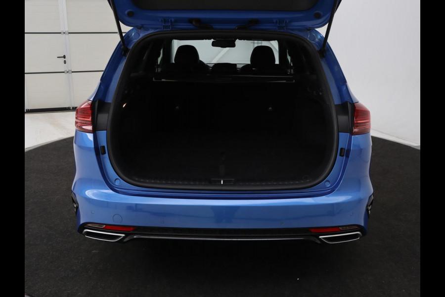 Kia Ceed 1.4 T-GDi GT-Line | Panoramadak | Stoel & stuurverwarming | Camera | Leder/Alcantara | Carplay | Full LED | Navigatie | Keyless
