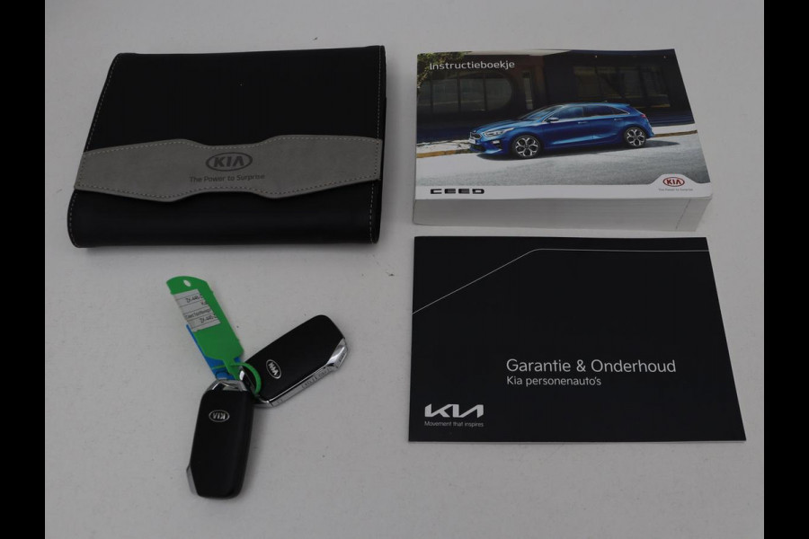 Kia Ceed 1.4 T-GDi GT-Line | Panoramadak | Stoel & stuurverwarming | Camera | Leder/Alcantara | Carplay | Full LED | Navigatie | Keyless