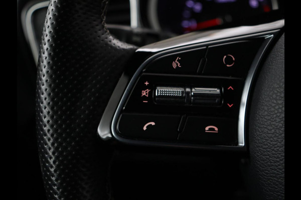 Kia Ceed 1.4 T-GDi GT-Line | Panoramadak | Stoel & stuurverwarming | Camera | Leder/Alcantara | Carplay | Full LED | Navigatie | Keyless