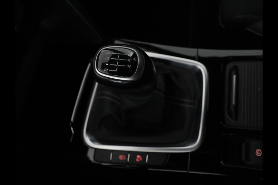 Kia Ceed 1.4 T-GDi GT-Line | Panoramadak | Stoel & stuurverwarming | Camera | Leder/Alcantara | Carplay | Full LED | Navigatie | Keyless