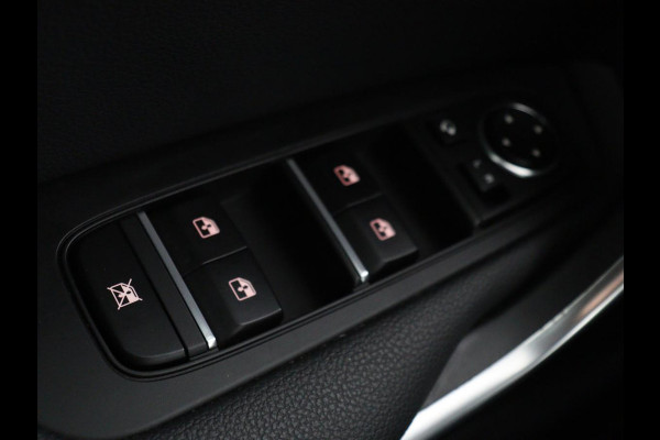 Kia Ceed 1.4 T-GDi GT-Line | Panoramadak | Stoel & stuurverwarming | Camera | Leder/Alcantara | Carplay | Full LED | Navigatie | Keyless