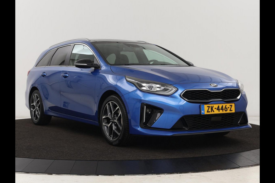Kia Ceed 1.4 T-GDi GT-Line | Panoramadak | Stoel & stuurverwarming | Camera | Leder/Alcantara | Carplay | Full LED | Navigatie | Keyless