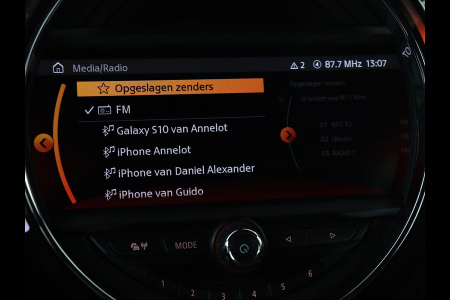MINI Clubman 1.5 Cooper Chili | 1e eigenaar | Adaptive cruise | Carplay | Full LED | Navigatie | Harman/Kardon | Parkeerhulp | Climate control