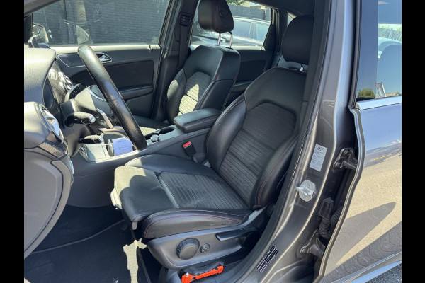 Mercedes-Benz B-Klasse 180 d AMG | Camera | Carplay | Navigatie | Stoelverwarming | Cruise Control |