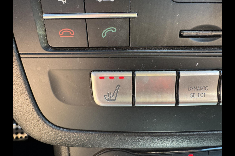 Mercedes-Benz B-Klasse 180 d AMG | Camera | Carplay | Navigatie | Stoelverwarming | Cruise Control |