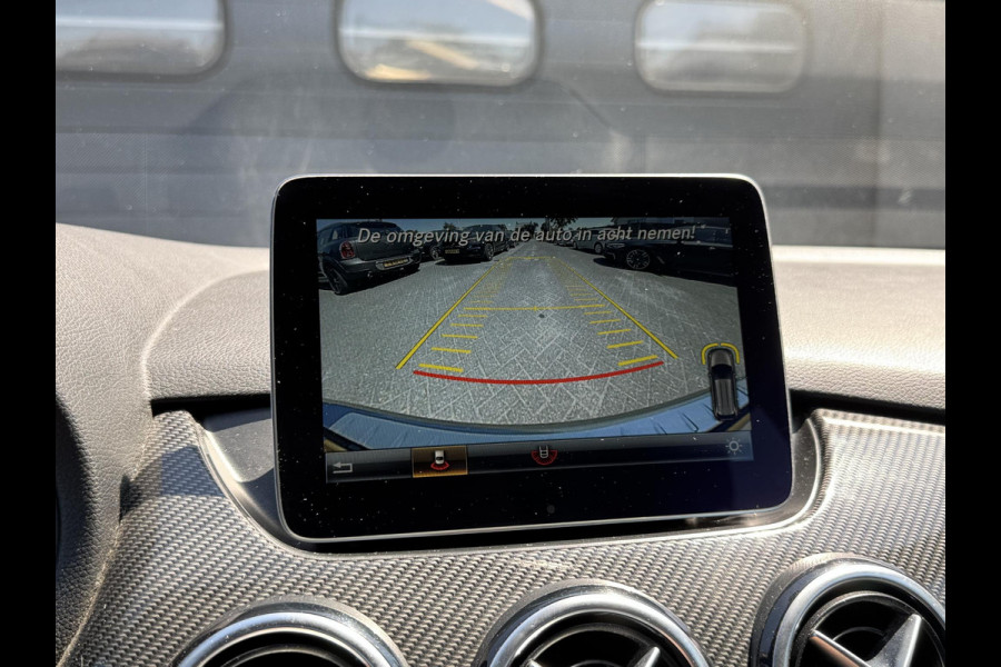 Mercedes-Benz B-Klasse 180 d AMG | Camera | Carplay | Navigatie | Stoelverwarming | Cruise Control |