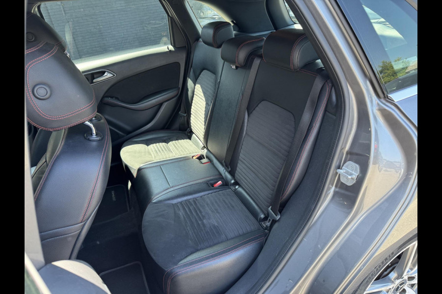 Mercedes-Benz B-Klasse 180 d AMG | Camera | Carplay | Navigatie | Stoelverwarming | Cruise Control |
