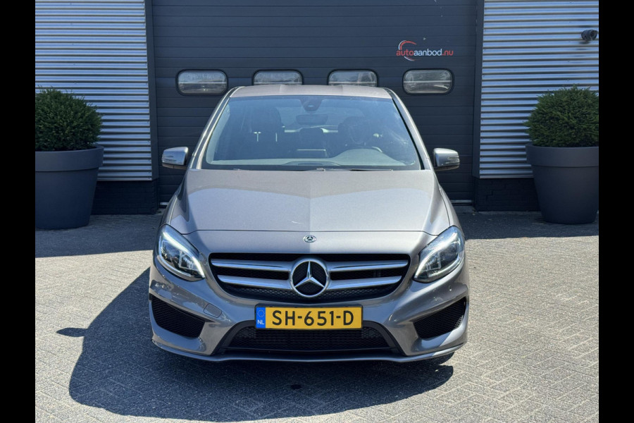Mercedes-Benz B-Klasse 180 d AMG | Camera | Carplay | Navigatie | Stoelverwarming | Cruise Control |