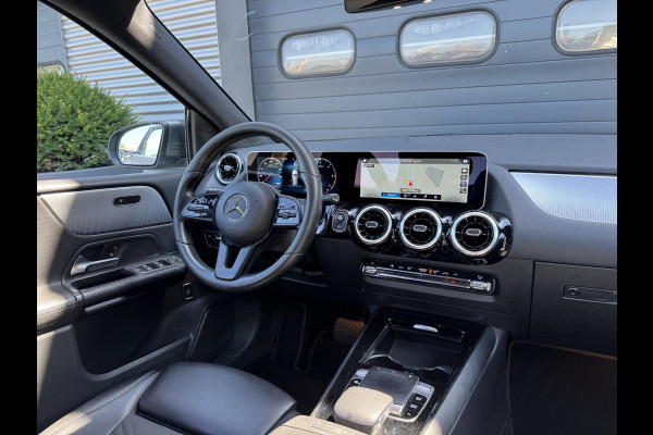 Mercedes-Benz B-Klasse 180d Business Solution | Camera | Lane Assist | Widescreen | Lichtmetalen Velgen | Elektrische Achterklep |