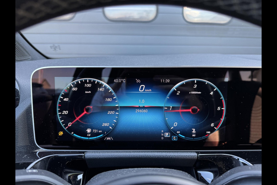 Mercedes-Benz B-Klasse 180d Business Solution | Camera | Lane Assist | Widescreen | Lichtmetalen Velgen | Elektrische Achterklep |