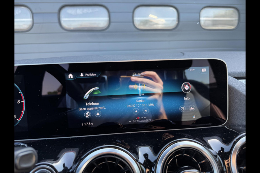 Mercedes-Benz B-Klasse 180d Business Solution | Camera | Lane Assist | Widescreen | Lichtmetalen Velgen | Elektrische Achterklep |