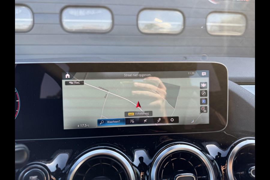 Mercedes-Benz B-Klasse 180d Business Solution | Camera | Lane Assist | Widescreen | Lichtmetalen Velgen | Elektrische Achterklep |